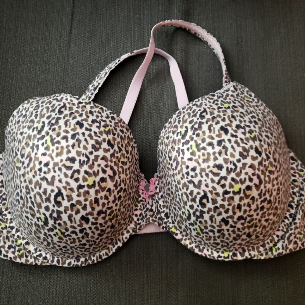 Victoria's Secret bra, size 38DD